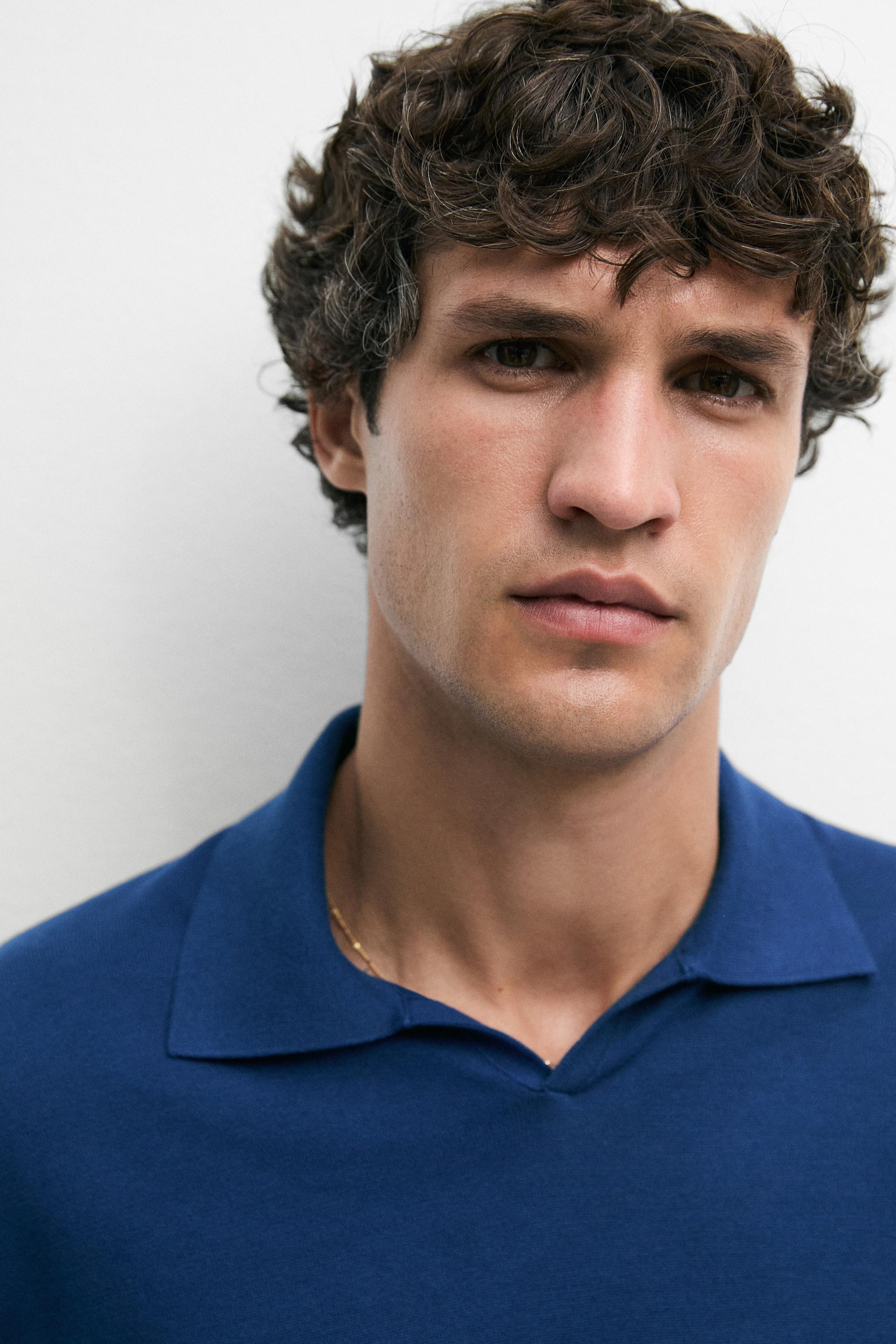 100% cotton V-neck knit polo